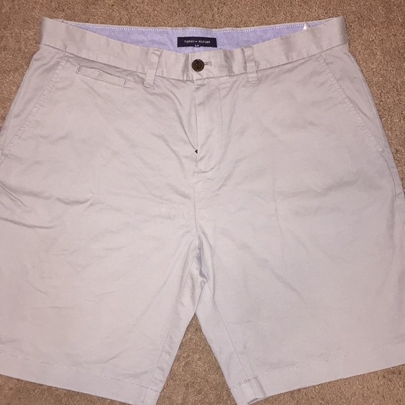Tommy Hilfiger Shorts - Picture 1 of 1
